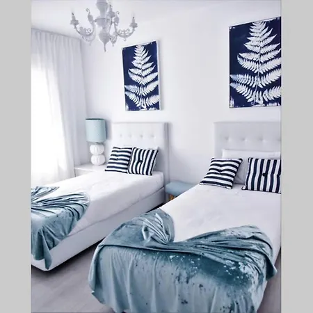 The Light House Ii, With Rooftop And Parking *